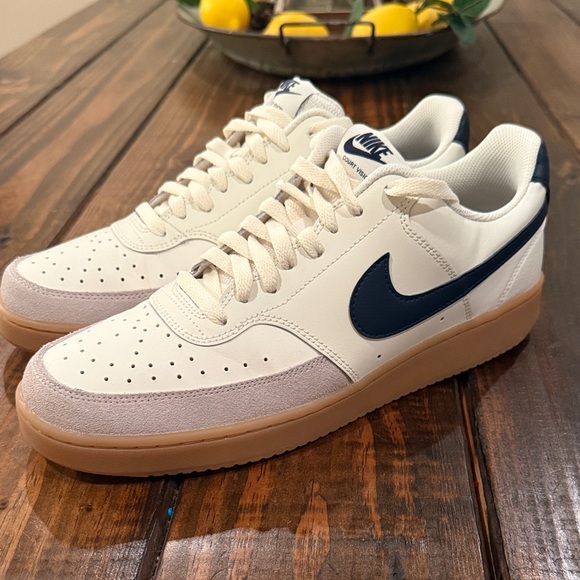 Nike Men's Court Vision Low White and Navy Sneakers. Worn Twice! Excellent shape - Picture 1 of 7